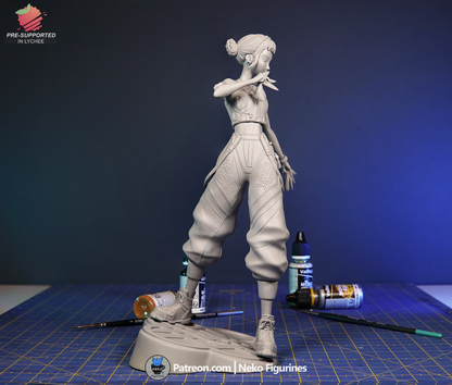 Zoey — K-Pop Demon Hunters — Escultura de resina